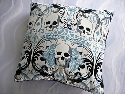 Regent Skulls Blue Pillow - Sku 519